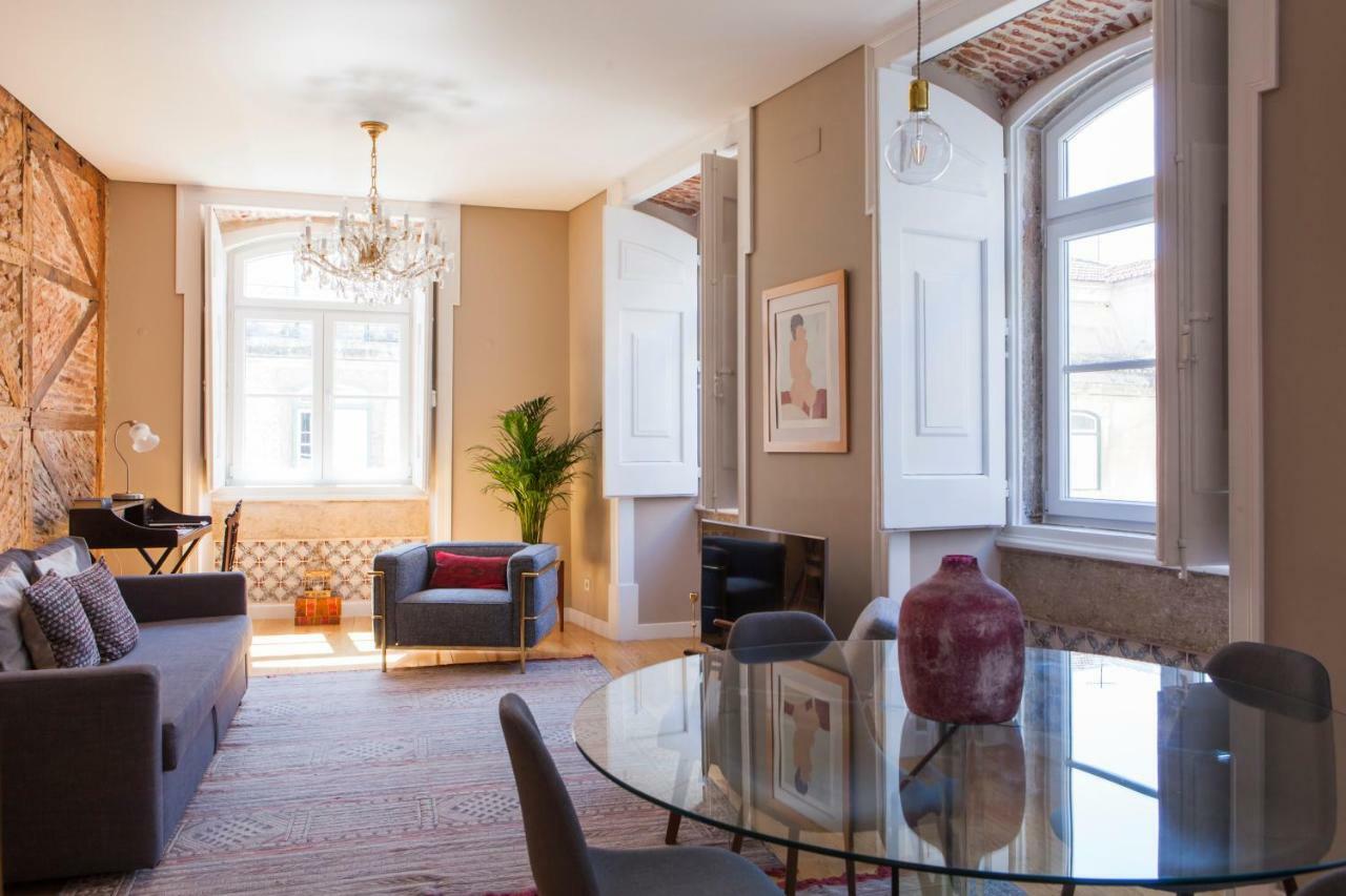 Alfama Baixa Spacious And Bright Apartment Blends The Historic And The Contemporary 2 Bedrs & 2 Bathrs Ac 18Th Century Building Lisboa Dış mekan fotoğraf