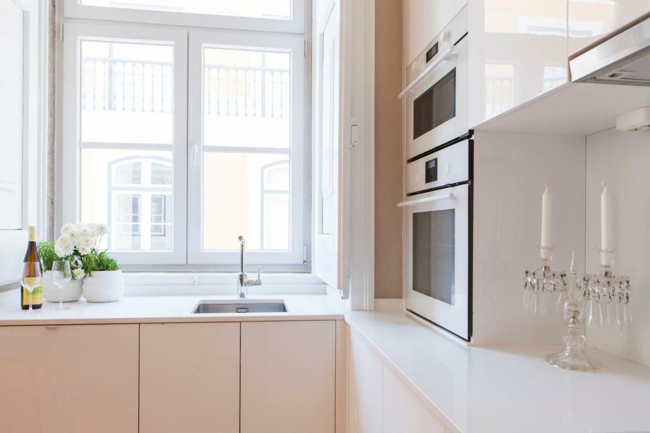 Alfama Baixa Spacious And Bright Apartment Blends The Historic And The Contemporary 2 Bedrs & 2 Bathrs Ac 18Th Century Building Lisboa Dış mekan fotoğraf