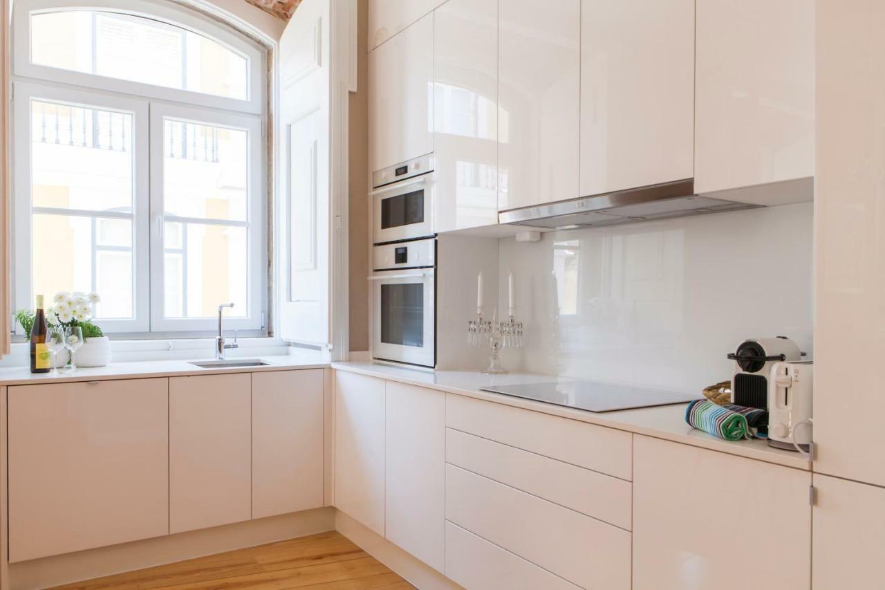 Alfama Baixa Spacious And Bright Apartment Blends The Historic And The Contemporary 2 Bedrs & 2 Bathrs Ac 18Th Century Building Lisboa Dış mekan fotoğraf